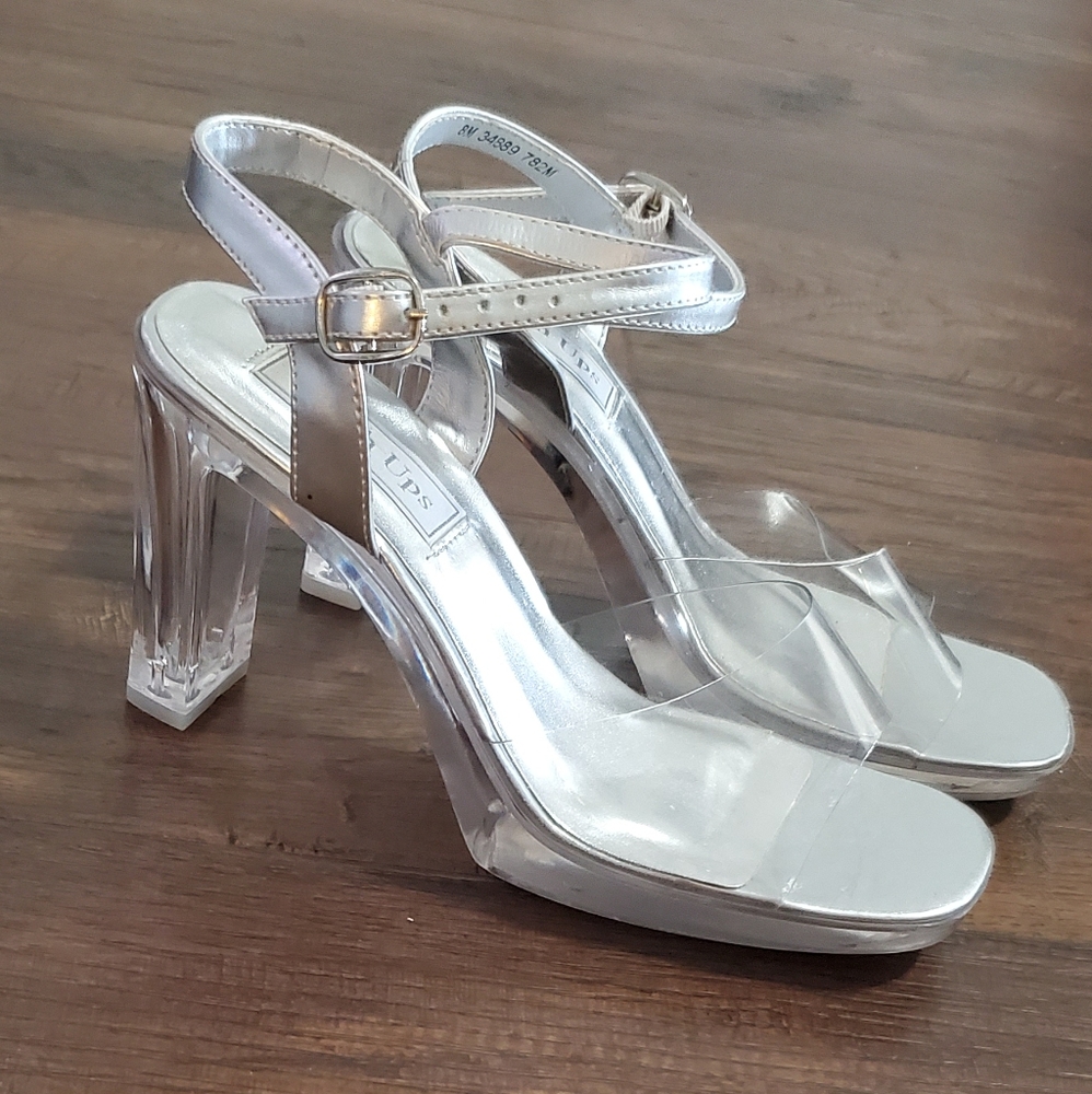 Touch ups block heel clear size 8 - Picture 5 of 7